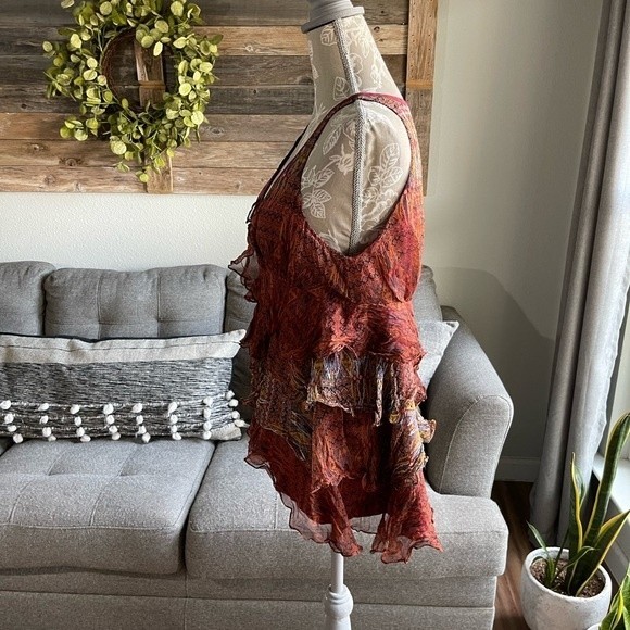 Elizabeth and James Silk Tiered Ruffle Front Sleeveless Top - Picture 3 of 12